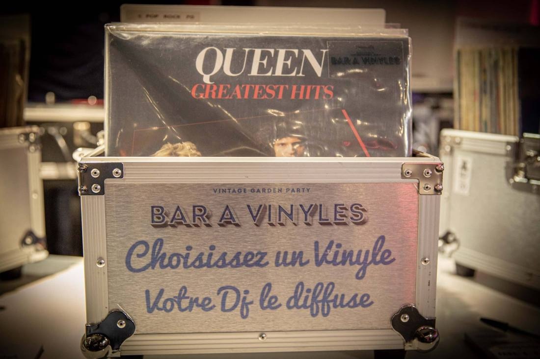 Bac à vinyles Queen Greatest Hits — Bar à Vinyles Universal DJ